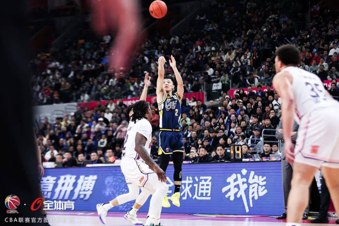 关于广东华南虎主场战平贵州恒丰智诚，防守稳固的信息